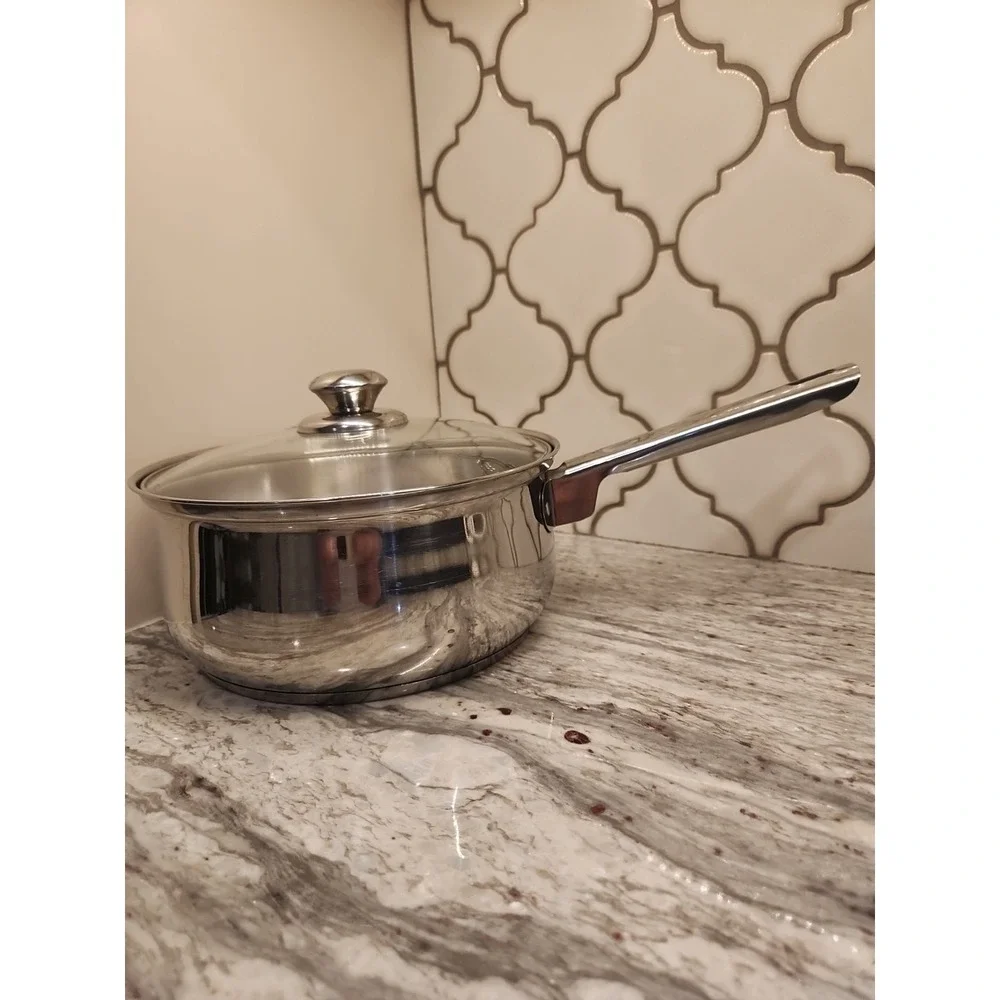 Heuck Classics 2 Quart Stainless Steel‎  Saucepan w/Stainless Lid